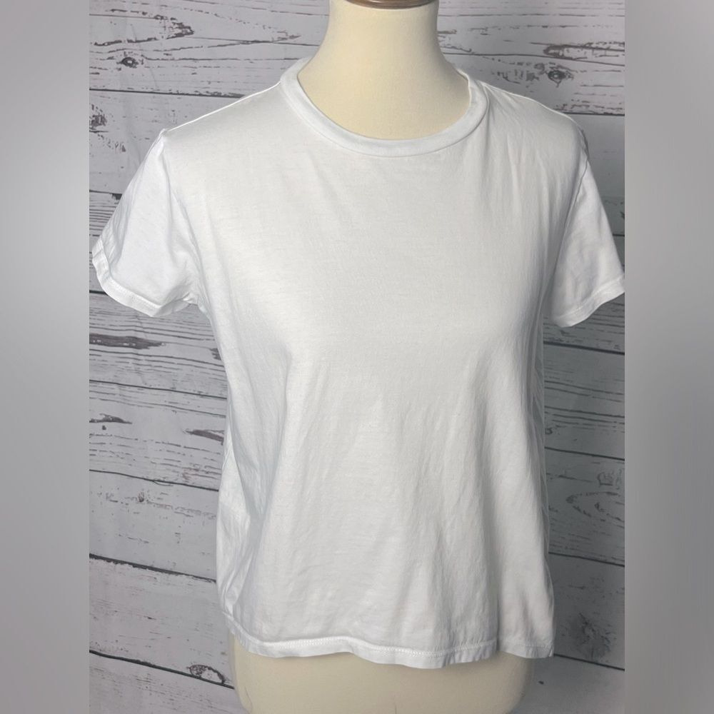 Forever 21 White Short Sleeve Tee